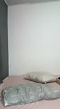 Snapshot of yummi__priv chatting on February 14, 2025, 12:30 am yummi priv online show from February 14, 2025, 12:30 am