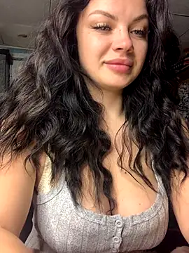 Snapshot of Sweeeeet_Candy chatting on November 28, 2025, 3:28 am Sweeeeet Candy online show from November 28, 2025, 3:28 am