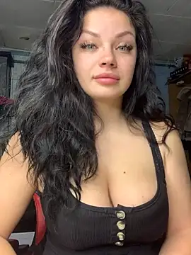 Snapshot of Sweeeeet_Candy chatting on November 19, 2025, 5:51 am Sweeeeet Candy online show from November 19, 2025, 5:51 am