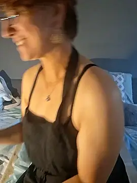 Snapshot of MsPink_Flamingtoes544 chatting on October 1, 2025, 1:37 pm MsPink Flamingtoes544 online show from October 1, 2025, 1:37 pm