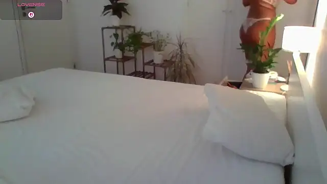 Snapshot of yournextdoorhottie chatting on April 30, 2026, 12:23 pm yournextdoorhottie online show from April 30, 2026, 12:23 pm