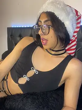 Skyler  blue4 online show from December 27, 2024, 6:14 am