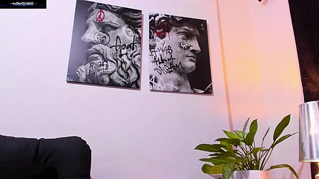 Snapshot of CruzVega chatting on November 15, 2025, 1:53 am CruzVega online show from November 15, 2025, 1:53 am