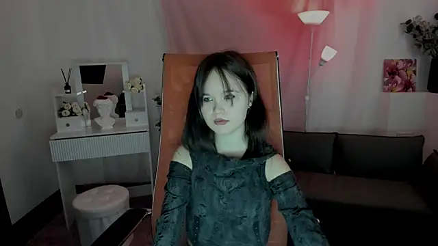 Snapshot of Elainebeness chatting on April 15, 2026, 1:11 am Elainebeness online show from April 15, 2026, 1:11 am