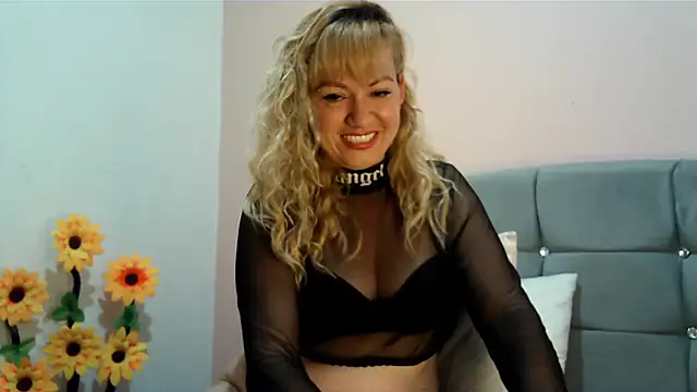 taylor198115 online show from March 8, 2025, 6:54 am