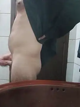 Snapshot of Gostozim7 chatting on November 3, 2025, 2:06 am Gostozim7 online show from November 3, 2025, 2:06 am