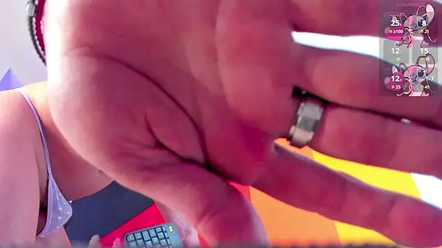 zaid lion online show from October 5, 2025, 2:52 pm