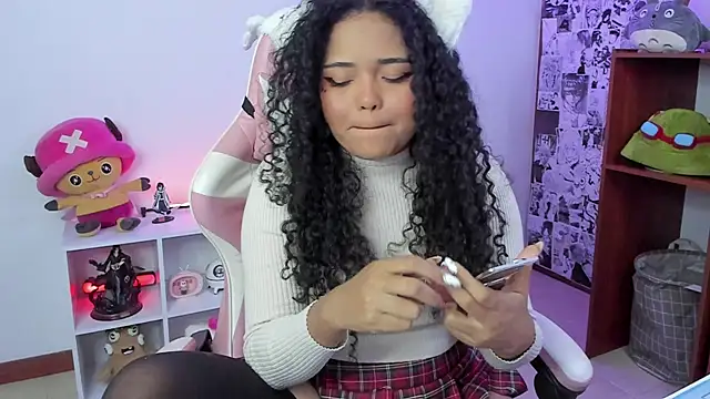 Snapshot of anyburkee chatting on February 5, 2025, 4:48 am anyburkee online show from February 5, 2025, 4:48 am