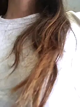 Miss oliviaa online show from October 31, 2025, 2:02 pm