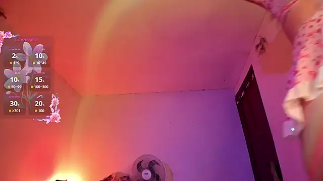 Miss oliviaa online show from October 1, 2025, 1:11 am