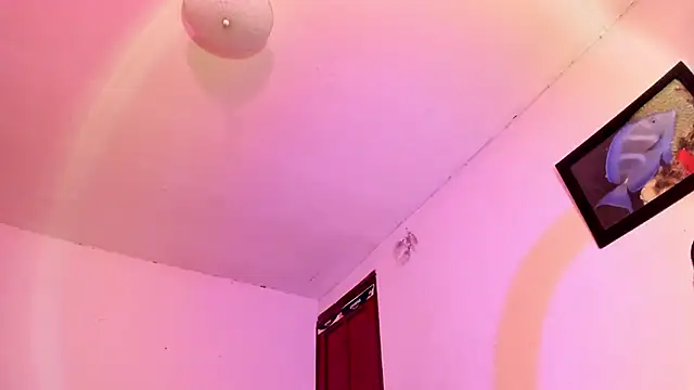 Miss oliviaa online show from September 23, 2025, 4:58 pm