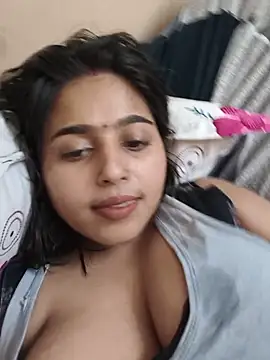 Snapshot of Sweet-Rani chatting on June 6, 2026, 3:28 pm Sweet-Rani online show from June 6, 2026, 3:28 pm
