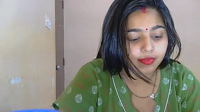 Snapshot of Sweet-Rani chatting on April 15, 2026, 6:01 pm Sweet-Rani online show from April 15, 2026, 6:01 pm