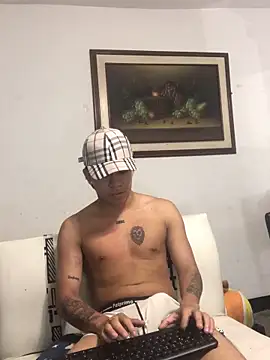 Snapshot of logannth chatting on March 18, 2026, 1:31 am logannth online show from March 18, 2026, 1:31 am