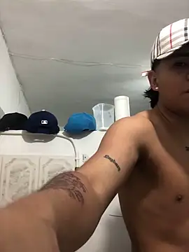 Snapshot of logannth chatting on March 20, 2026, 1:50 am logannth online show from March 20, 2026, 1:50 am