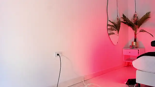 Brittany cute18 online show from February 16, 2026, 11:42 am