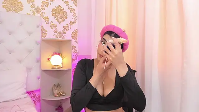 Snapshot of emaa_lambert chatting on November 14, 2025, 5:38 pm emaa lambert online show from November 14, 2025, 5:38 pm