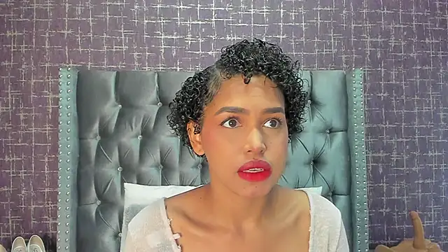 Snapshot of TOKIONAIANA chatting on January 27, 2025, 10:16 am TOKIONAIANA online show from January 27, 2025, 10:16 am