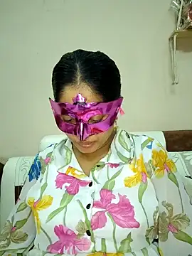 bigtitsqueen online show from November 8, 2025, 5:00 am