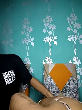 bigtitsqueen online show from March 22, 2026, 6:09 pm