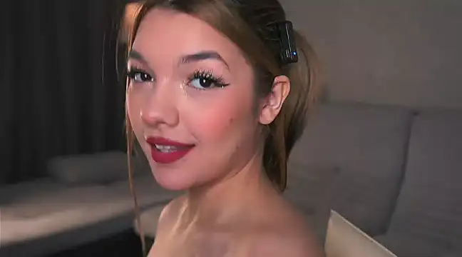 Snapshot of VeronaAppleberry chatting on March 20, 2025, 3:02 am VeronaAppleberry online show from March 20, 2025, 3:02 am