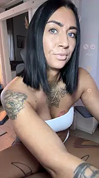 Snapshot of IntiMia chatting on February 26, 2026, 7:30 am IntiMia online show from February 26, 2026, 7:30 am