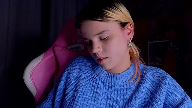 Snapshot of HanaMitsuri chatting on February 3, 2025, 9:50 pm HanaMitsuri online show from February 3, 2025, 9:50 pm