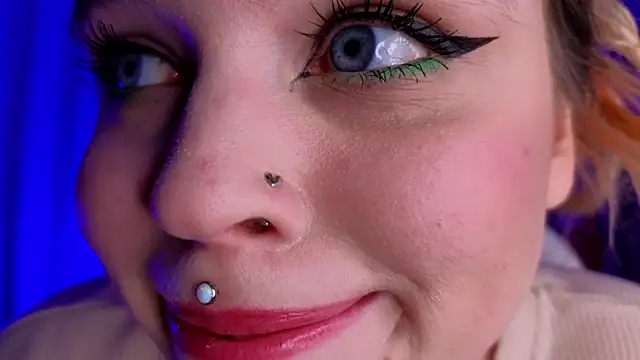 Snapshot of HanaMitsuri chatting on March 18, 2025, 9:32 pm HanaMitsuri online show from March 18, 2025, 9:32 pm