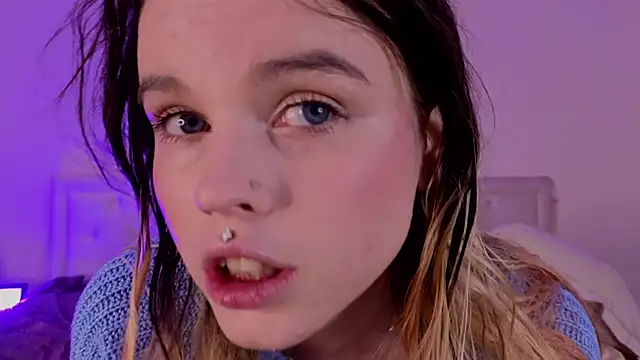 Snapshot of HanaMitsuri chatting on September 21, 2025, 5:40 pm HanaMitsuri online show from September 21, 2025, 5:40 pm