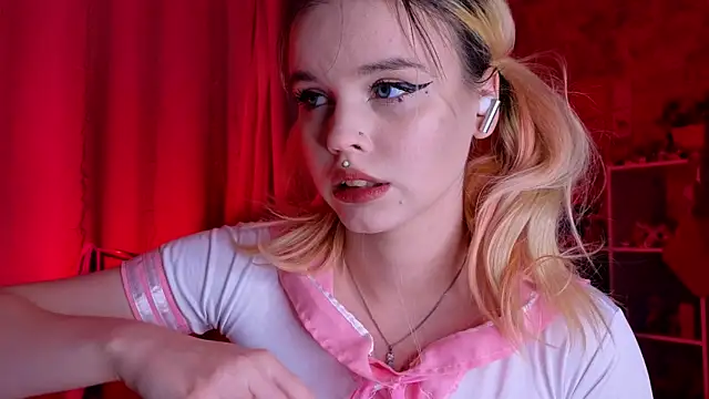 Snapshot of HanaMitsuri chatting on March 15, 2025, 7:38 pm HanaMitsuri online show from March 15, 2025, 7:38 pm