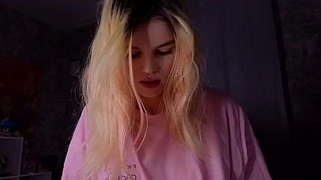 Snapshot of HanaMitsuri chatting on January 13, 2025, 6:38 pm HanaMitsuri online show from January 13, 2025, 6:38 pm