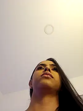 VictoriaEvaans  online show from November 8, 2025, 9:40 pm