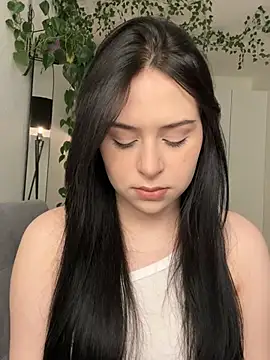  SweetCandyy online show from February 8, 2025, 9:04 pm