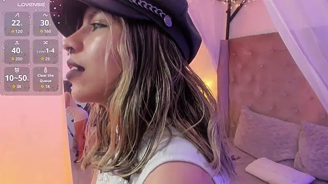 delilah fix online show from November 9, 2025, 8:24 pm