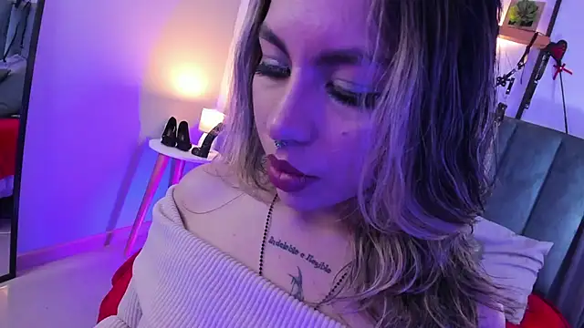 Snapshot of delilah_fix chatting on February 1, 2026, 9:02 pm delilah fix online show from February 1, 2026, 9:02 pm