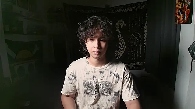 Snapshot of kairozz chatting on December 19, 2025, 12:29 pm kairozz online show from December 19, 2025, 12:29 pm