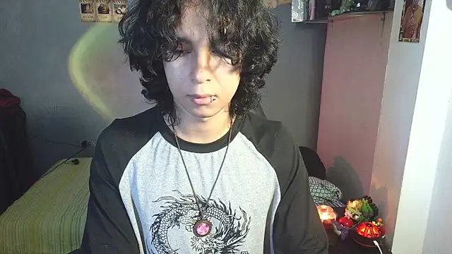 Snapshot of kairozz chatting on March 11, 2025, 12:39 pm kairozz online show from March 11, 2025, 12:39 pm