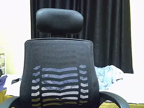 Horny-slut  online show from November 7, 2025, 9:58 am