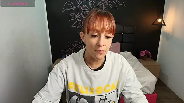 NatashaMason  online show from October 22, 2025, 11:42 am