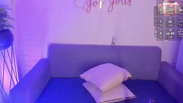 karina gomez 18 online show from September 11, 2025, 11:21 am