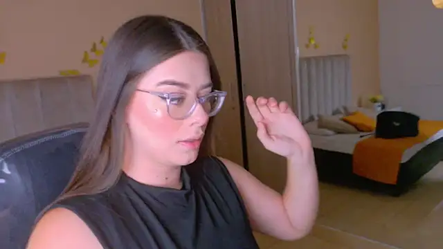 Charlotte Olsen  online show from July 17, 2026, 7:55 pm