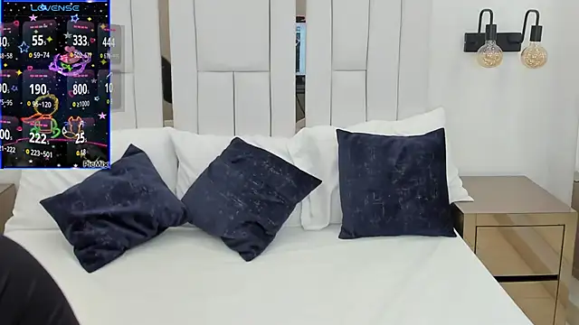 brunette xgirll online show from January 5, 2025, 3:45 pm