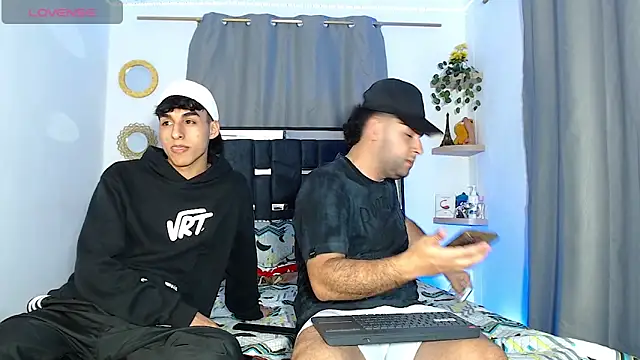 Snapshot of Valerio_22 chatting on March 14, 2026, 1:22 am Valerio 22 online show from March 14, 2026, 1:22 am