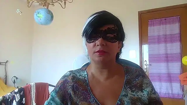 Snapshot of Ninalapiccolina chatting on June 23, 2026, 2:04 pm Ninalapiccolina online show from June 23, 2026, 2:04 pm