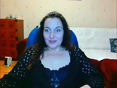 Snapshot of Alice3694 chatting on April 19, 2026, 2:45 am Alice3694 online show from April 19, 2026, 2:45 am