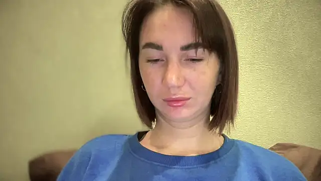 Snapshot of EvilDemon94 chatting on November 5, 2025, 8:17 am EvilDemon94 online show from November 5, 2025, 8:17 am