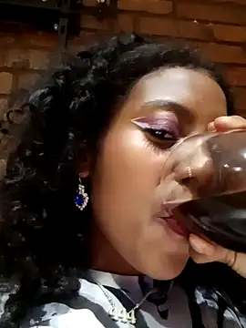 CATALEYA LYON online show from December 7, 2024, 12:29 pm