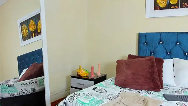 Snapshot of emagarcia chatting on December 26, 2024, 4:14 pm emagarcia online show from December 26, 2024, 4:14 pm