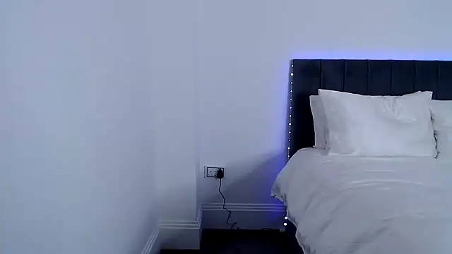 Snapshot of BritishJuicyAva chatting on December 5, 2025, 6:28 pm BritishJuicyAva online show from December 5, 2025, 6:28 pm