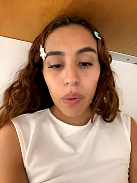 Katee Jones online show from November 29, 2025, 12:33 am